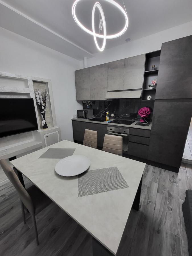 Апартаменти Residenza Giulia Брешія Екстер'єр фото